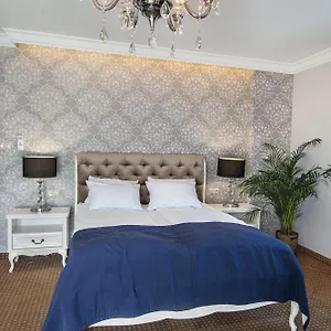 2* Hotel Moris Boutique